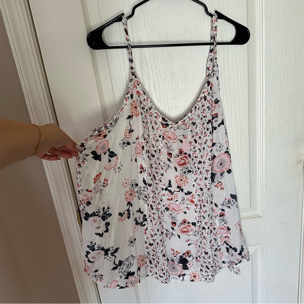TORRID Floral Tank Size 2 BNWT